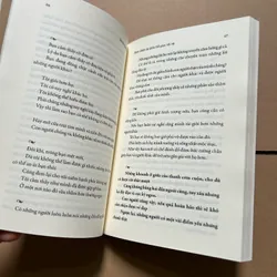 Bước chân chậm lại giữa thế gian vội vã 717440