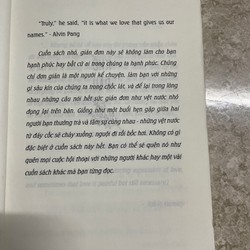 Sách Ai Cũng Có Một Khoảng Trời Giấu Kín 181978