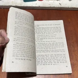 [Sách 8x] - II Truyện Tình Báo: Ông Già Và Đứa Cháu Ngoại - E. MUKHINA - 1987 797182