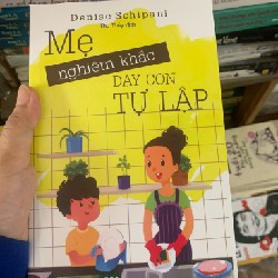 Mẹ nghiêm khắc dạy con tự lập 17565