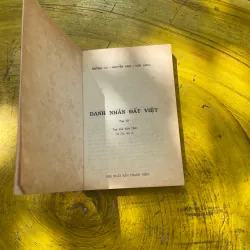 DANH NHÂN ĐẤT VIỆT ( 3 cuốn)- VĂN LANG- QUỲNH CƯ- NGUYỄN ANH 722848