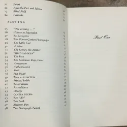 Camera Lucida: Reflections on Photography - Roland Barthes (Penguin Vintage) 731658