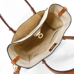 Túi Louis Vuitton On My Side MM M53825 617229