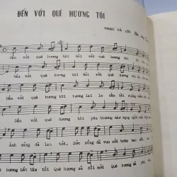 TA ĐI TRÊN GIÒNG LỊCH SỬ 970325