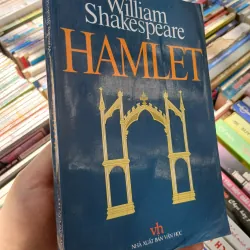 HAMLET - WILLIAM SHAKESPEARE