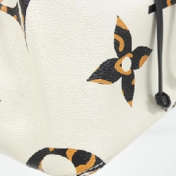 Túi xách đeo vai Louis Vuitton Giant Monogram Jungle Neo Noé 2019 M44679 - Hàng hiệu Chính hãng 766749