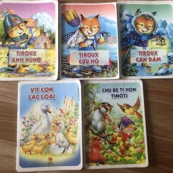 Tủ sách búp bê - combo 5c 