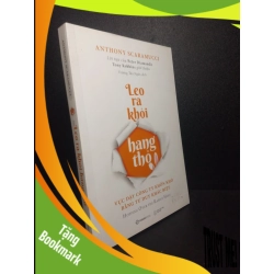 (TẶNG BOOKMARK) Leo ra khỏi hang thỏ năm 2021 mới 80% bẩn nhẹ RBK1810