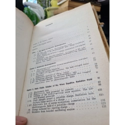ELECTRODYNAMICS - Yu.V. Novozhilov & Yu.A. Yappa 138126