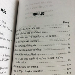 CẤP CỨU BAN ĐẦU  - 142 trang, nxb: 2013 360111