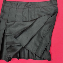 Chân vây xếp ly kiểu màu đen size L chưa sử dụng, đã cắt mác 541370