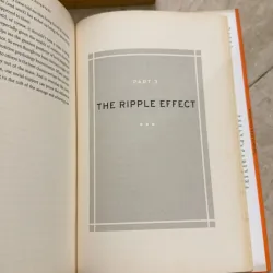 THE HAPPINESS ADVANTAGE 746102