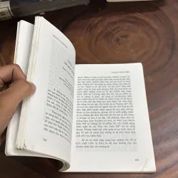 II Sách Kỹ Năng: Người Có Nghị Lực - Hoàng Xuân Việt - 2005 1039550
