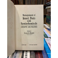Management of Insect Pests with Semiochemicals Concepts and Practice - Everett R. Mitchelle 316987