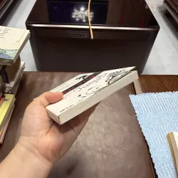 Đàn Ông Không Đọc Trang Hạ – Trang Hạ (Tản văn tình yêu & góc nhìn phụ nữ)- K2 996907