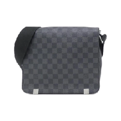 Túi đeo vai Louis Vuitton Damier Graphite District PM N41028