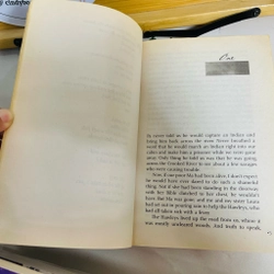 [Sách 2hand từ US] Like new 90% - Crooked River của Shelley Pearsall 476682
