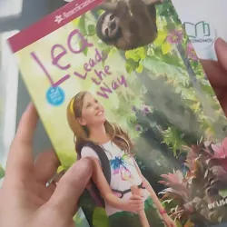 Lea Leads the Way - Lisa Yee 1033611