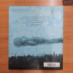 Sách Harry Potter and the Philosopher's Stone mới 90% 524653