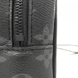 Túi xách Louis Vuitton Monogram Eclipse Pochette Cassie M82076 618498