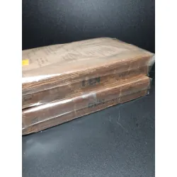 Bộ 2 cuốn Đỏ và đen (tập 1+2) mới 60% bẩn bìa, ố vàng, tróc gáy, rách bìa, có vệt nước 1986 XtangDan HCM2603 VĂN HỌC 414857