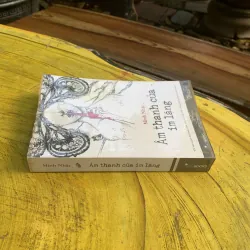 ÂM THANH CỦA SỰ IM LẶNG 745787