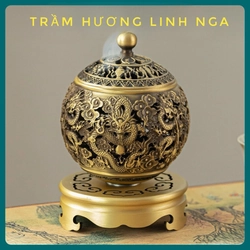 Lư xông trầm bằng đồng chuẩn Ngũ Long Chầu Nguyệt, điêu khắc hình rồng tinh tế sắc nét.