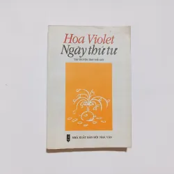 Hoa Violet Ngày Thứ Tư 