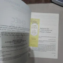 Sách Chiếc Lexus và cây ô liu của Thomas Friedman mới 90% 714690