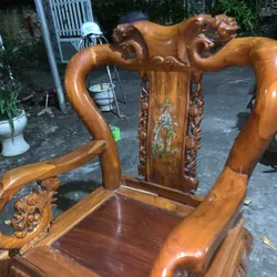 Cần bán 1 bộ bàn ghế với tủ thờ+bộ chân lư lớn 719541