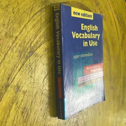 ENGLISH VOCABULARY IN USE- MICHAEL MCCARTHY & FELICITY O’DELL 697817