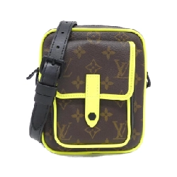 Túi đeo vai Louis Vuitton Monogram Christopher Wearable Wallet M80793