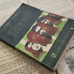 Tác giả Trần Thanh - tiểu thuyết Giấu mặt (Nhà xuất bản Pháp Lý) 703908