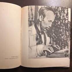 Sách ảnh: Hồ Chí Minh 590794