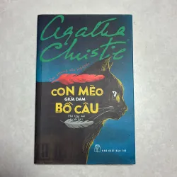 Con mèo giữa đám bồ câu - Agatha Christie