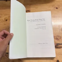 II Sách Photo: Ngay Trong Kiếp Sống Này _ Giáo Pháp Giải Thoát Của Đức Phật 686889