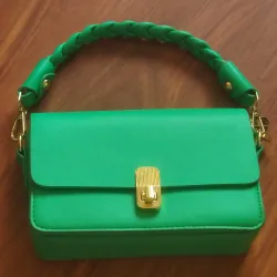 Túi xách nữ xanh lá quai bện sang trọng – gần như mới