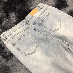 Quần jean nữ size S 391100