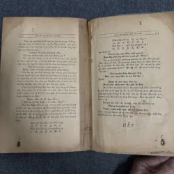 Dẫn giải truyện Kim-Vân-Kiều - Huyền Mặc Đạo Nhân soạn 798068
