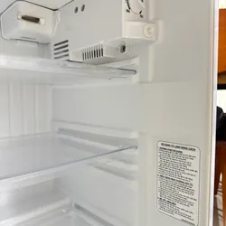 Tủ lạnh AQUA không đóng tuyết 738083