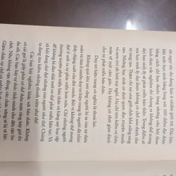 Thế giới quả là rộng lớn và có rất nhiều việc phải làm - Sách cũ 643011