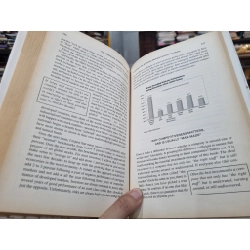 THE EMERGING MARKETS CENTURY : HOW A NEW BREED OF WORLD-CLASS COMAPANIES IS OVERTAKING THE WORLD 141569