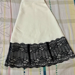 Chân váy Bebe  448045