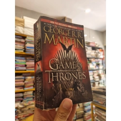 A GAME OF THRONES - George R.R. Martin (Pocket Size - Bantam Books)