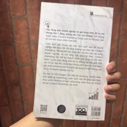 Sách content is king 1021175