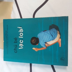 CHÚ BÉ LẠC LOÀI 493437