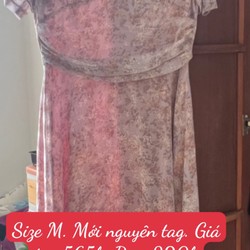 Bán đầm size M mới nguyên tag. Giá tag 565k, thanh lý 240k