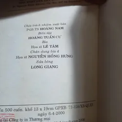 Cẩm nang mỹ học nghệ thuật thi ca phê bình 565277