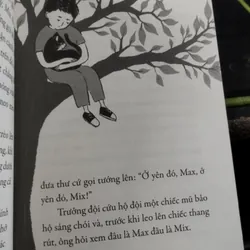 Chuyện con mèo và con chuột bạn thân của nó. 



Tác giả là Luis Sepúlveda. 695773