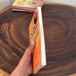 II Dự Đoán Về Con Người, Tìm Hiểu Về 12 Con Giáp - NELL SOMERVILLE - 2006 1020029